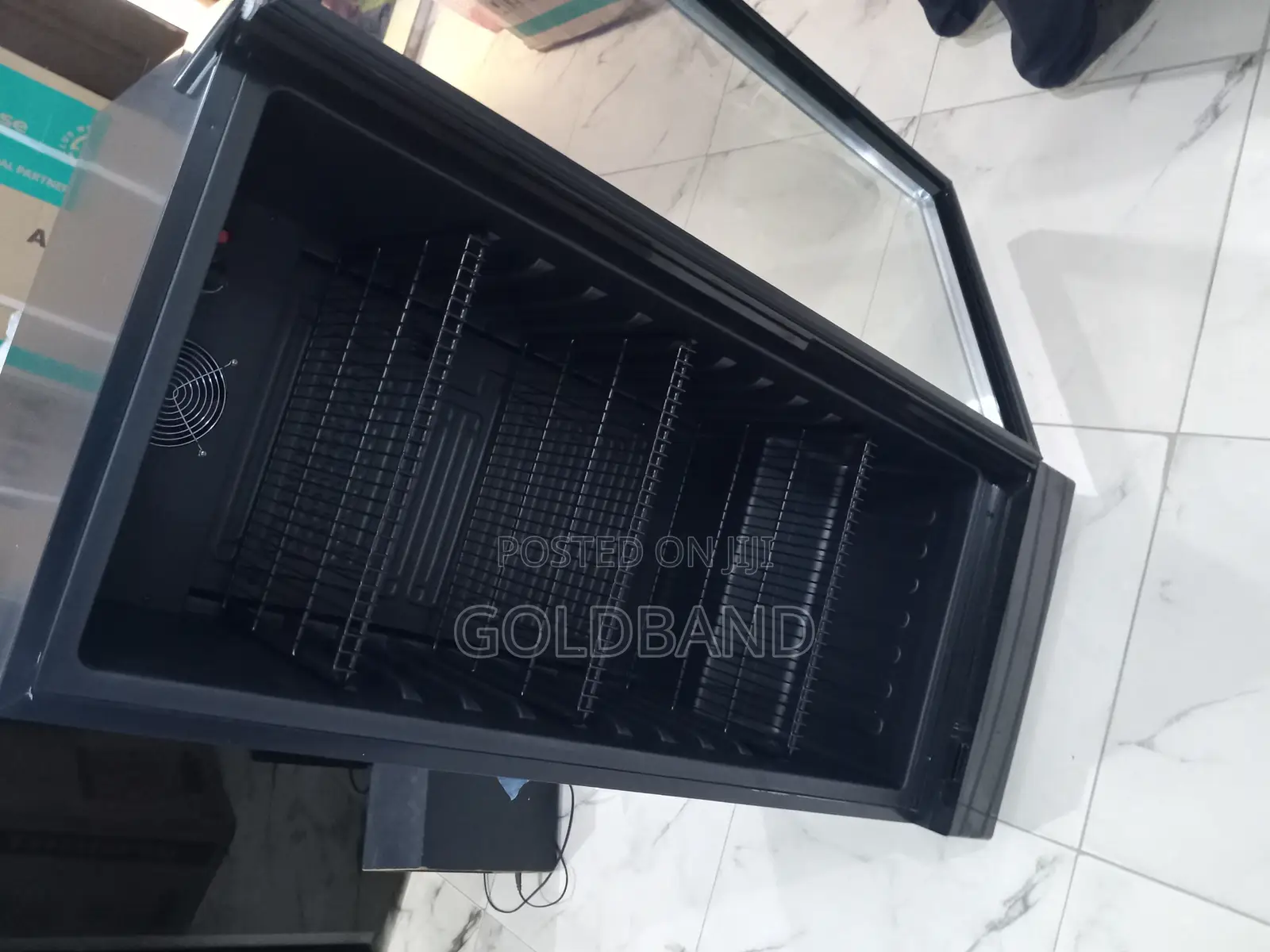 Snowsea 270l Beverage Display Upright Chiller