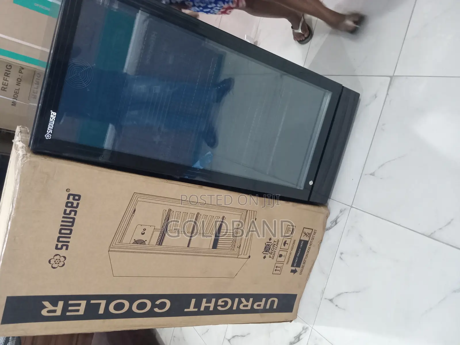 Snowsea 270 Litre Upright Display Refrigerator