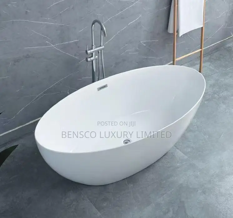 White Acrylic Freestanding Soaking Bathtub