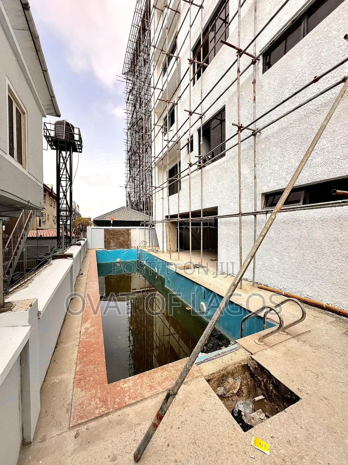 4bdrm House in Lekki Phase 1 for sale