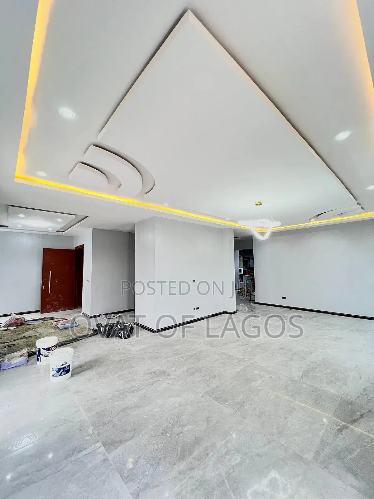 4bdrm House in Lekki Phase 1 for sale
