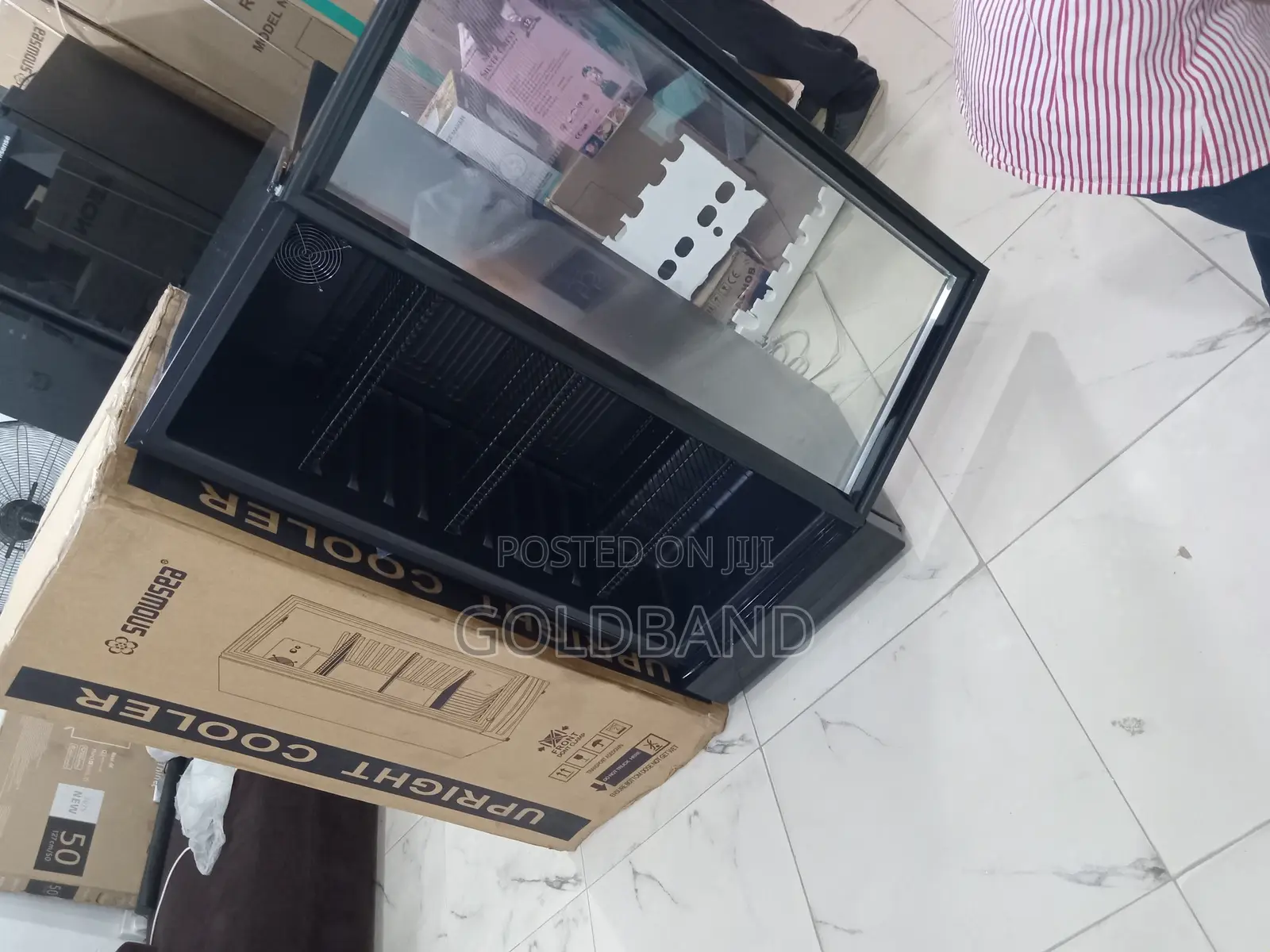 Snowsea 270l Display Upright Chiller Cabinet