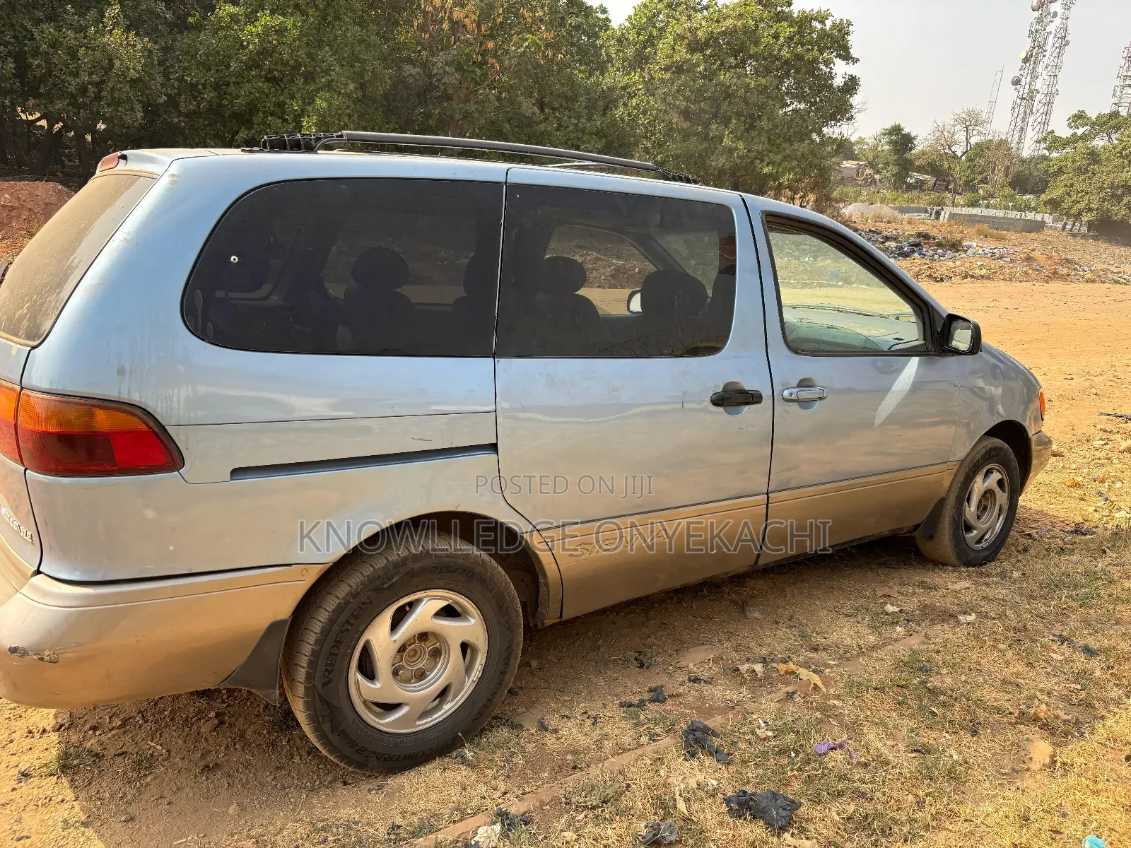 Toyota Sienna 2000 Blue