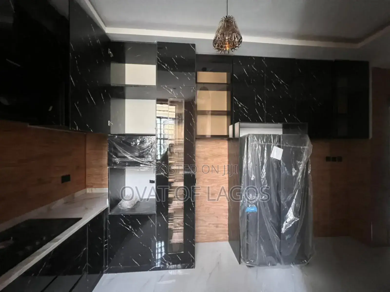 2bdrm Apartment in Lekki Phase 1 for sale