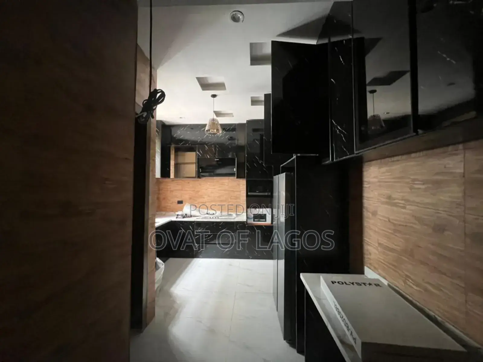 3bdrm Apartment in Lekki Phase 1 for sale