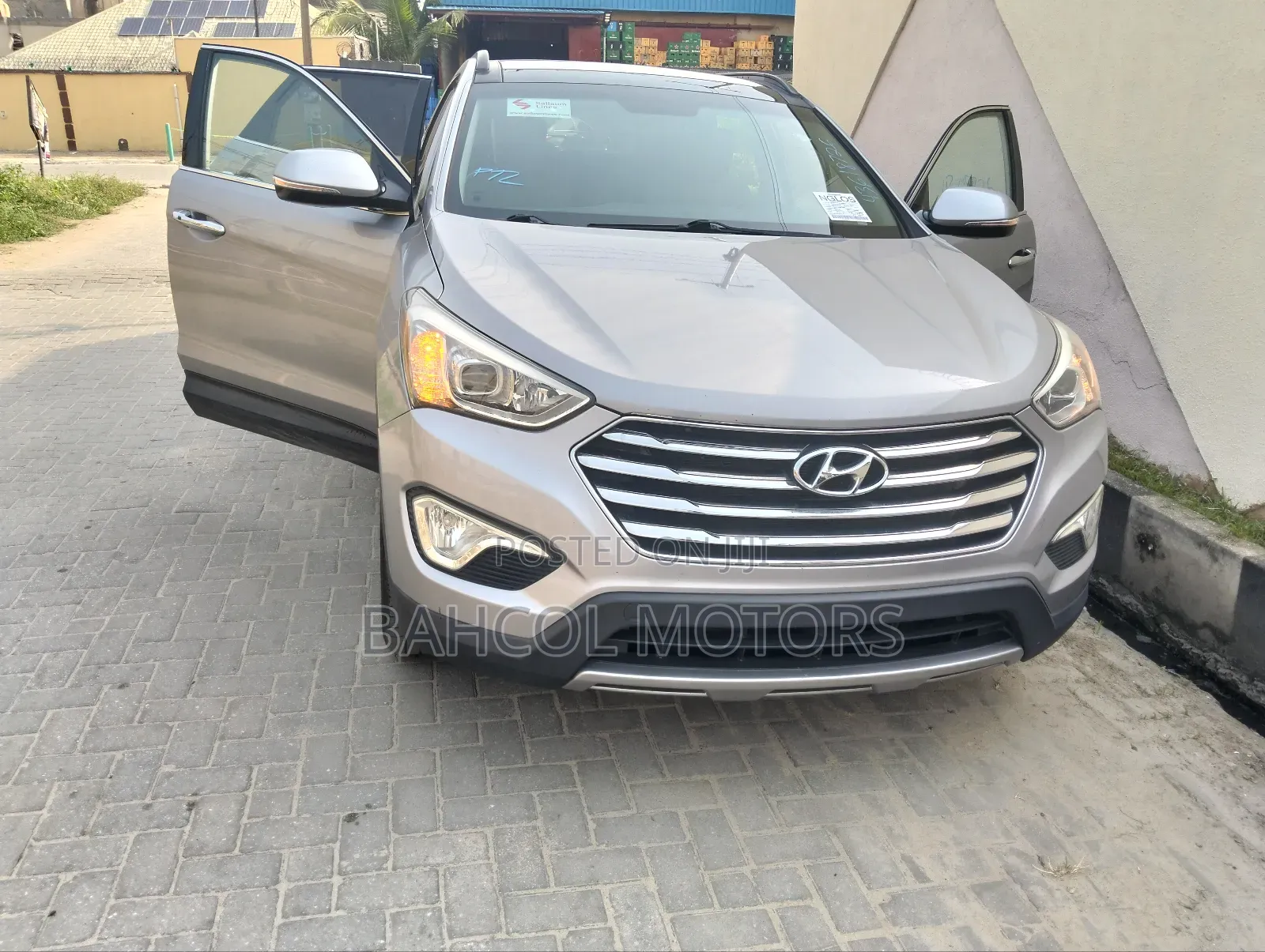 Hyundai Santa Fe Limited w/Saddle Interior 4dr SUV (3.3L 6cyl 6A) 2015