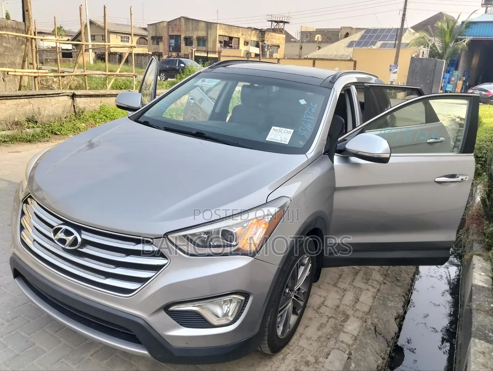 Hyundai Santa Fe Limited w/Saddle Interior 4dr SUV (3.3L 6cyl 6A) 2015