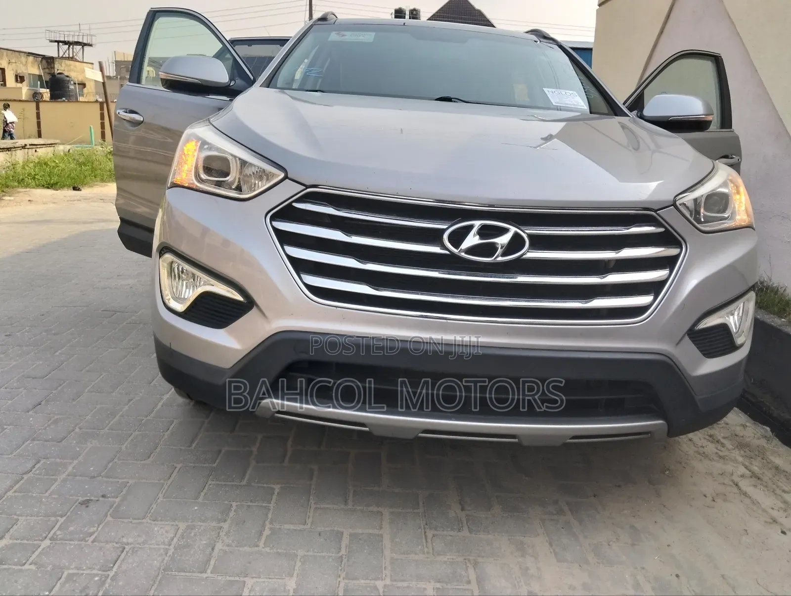 Hyundai Santa Fe Limited w/Saddle Interior 4dr SUV (3.3L 6cyl 6A) 2015
