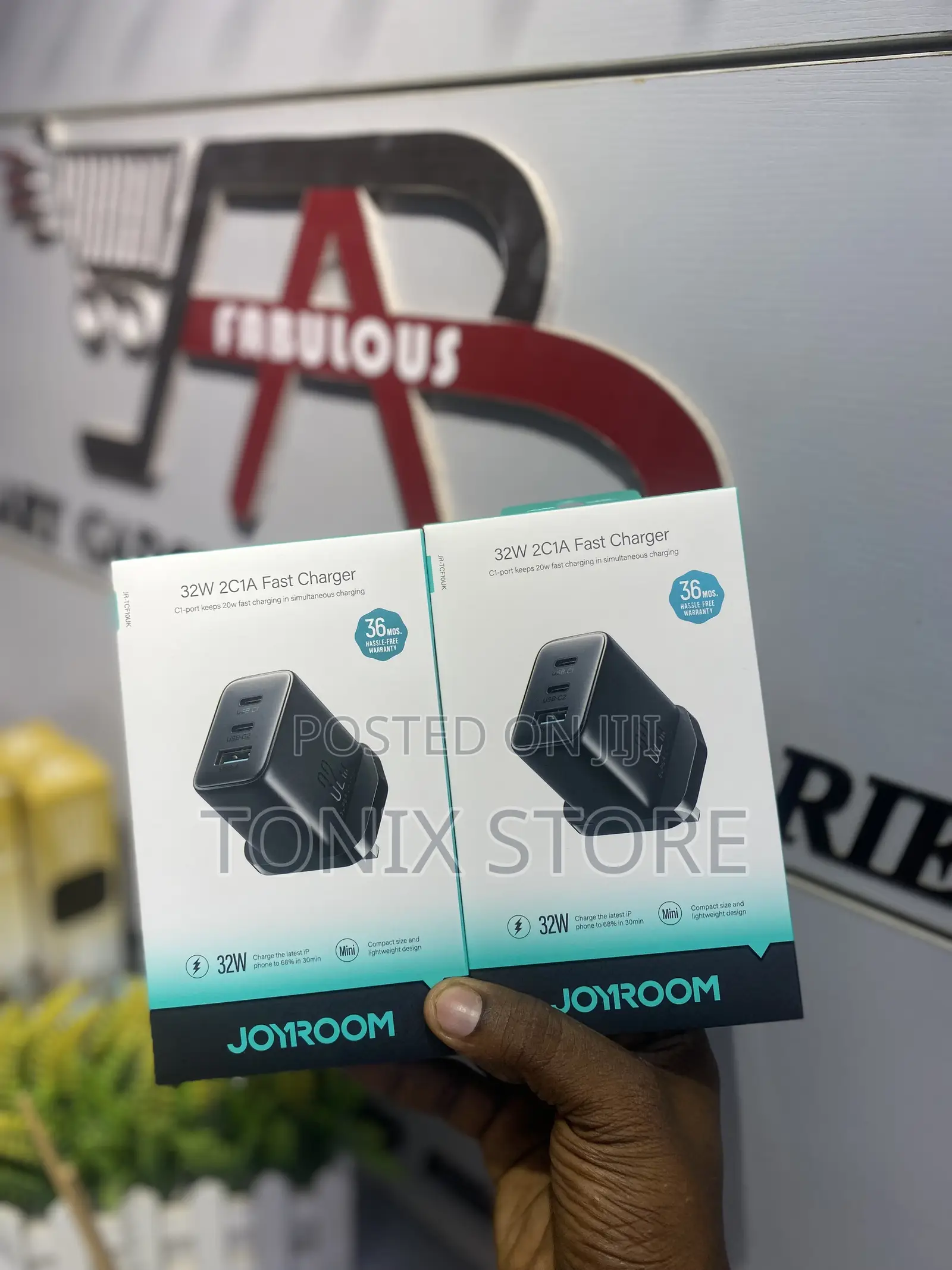 Joyroom 32w 2c1a Gan Fast Charging Adapter