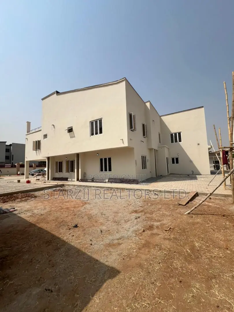 5bdrm Duplex in Wuye for sale