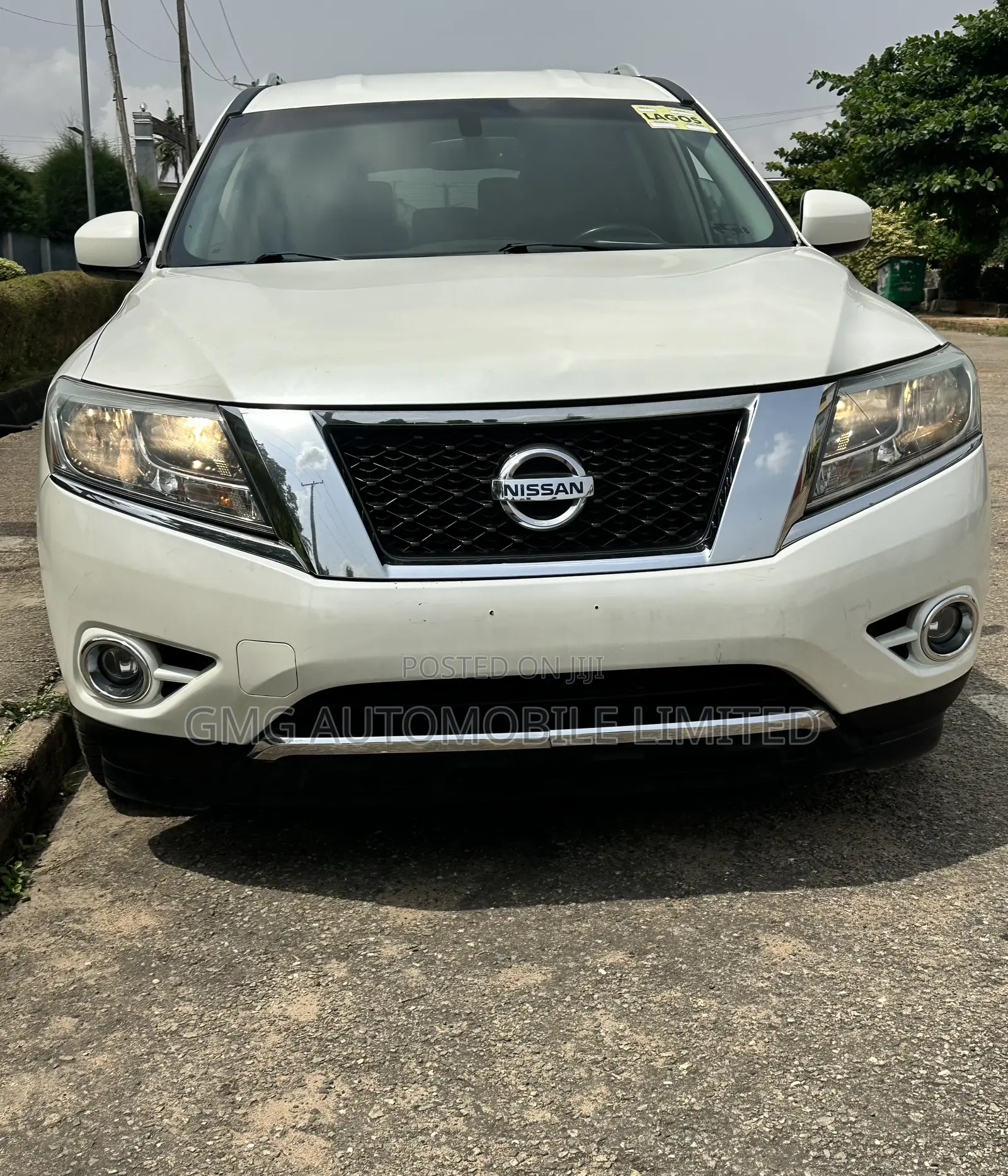 Nissan Pathfinder 2015 White