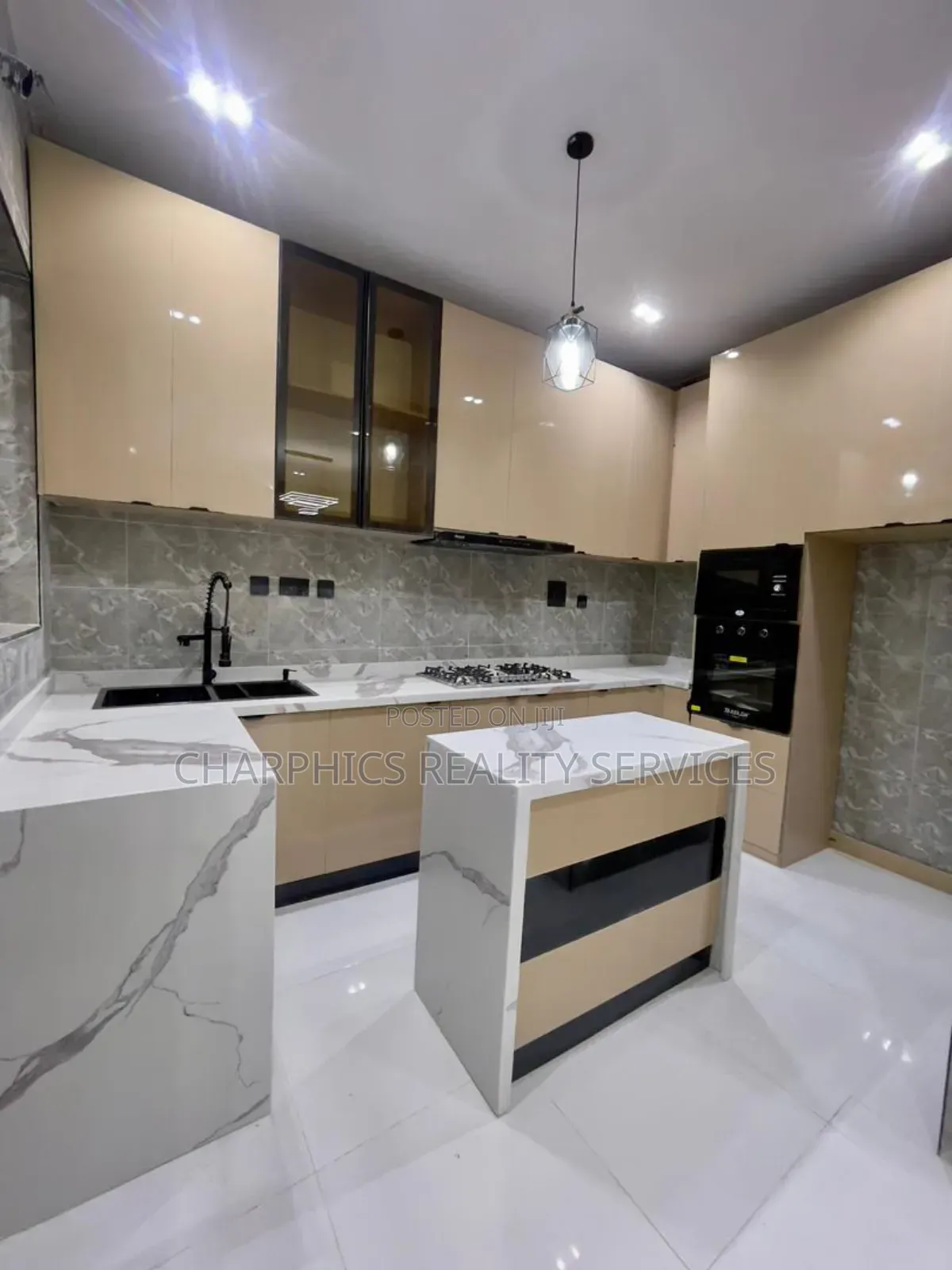 2bdrm Apartment in Ologolo for sale