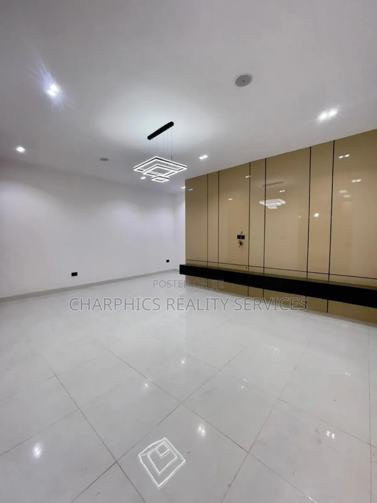 2bdrm Apartment in Ologolo for sale