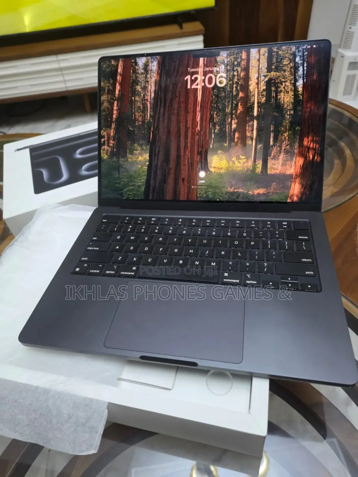 New Laptop Apple MacBook Pro 2024 M4 14-Inch 48GB Apple M4 Pro SSD 1T