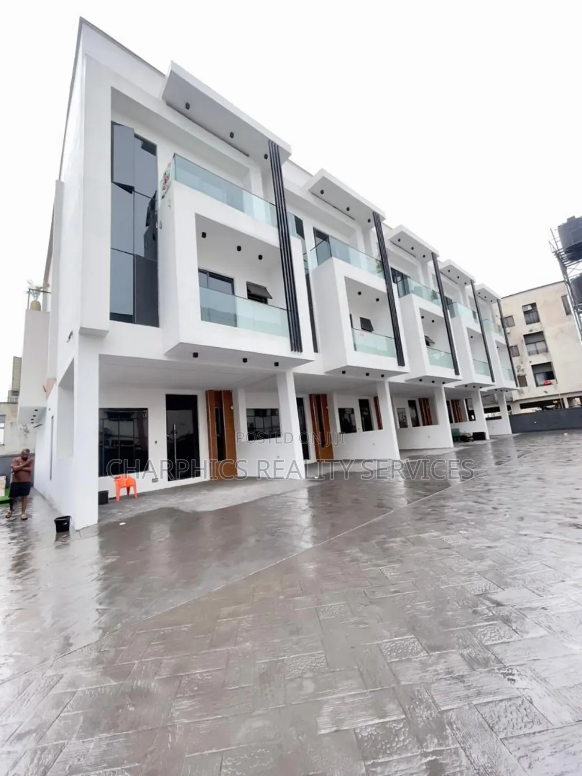 4bdrm Duplex in Osapa london for sale