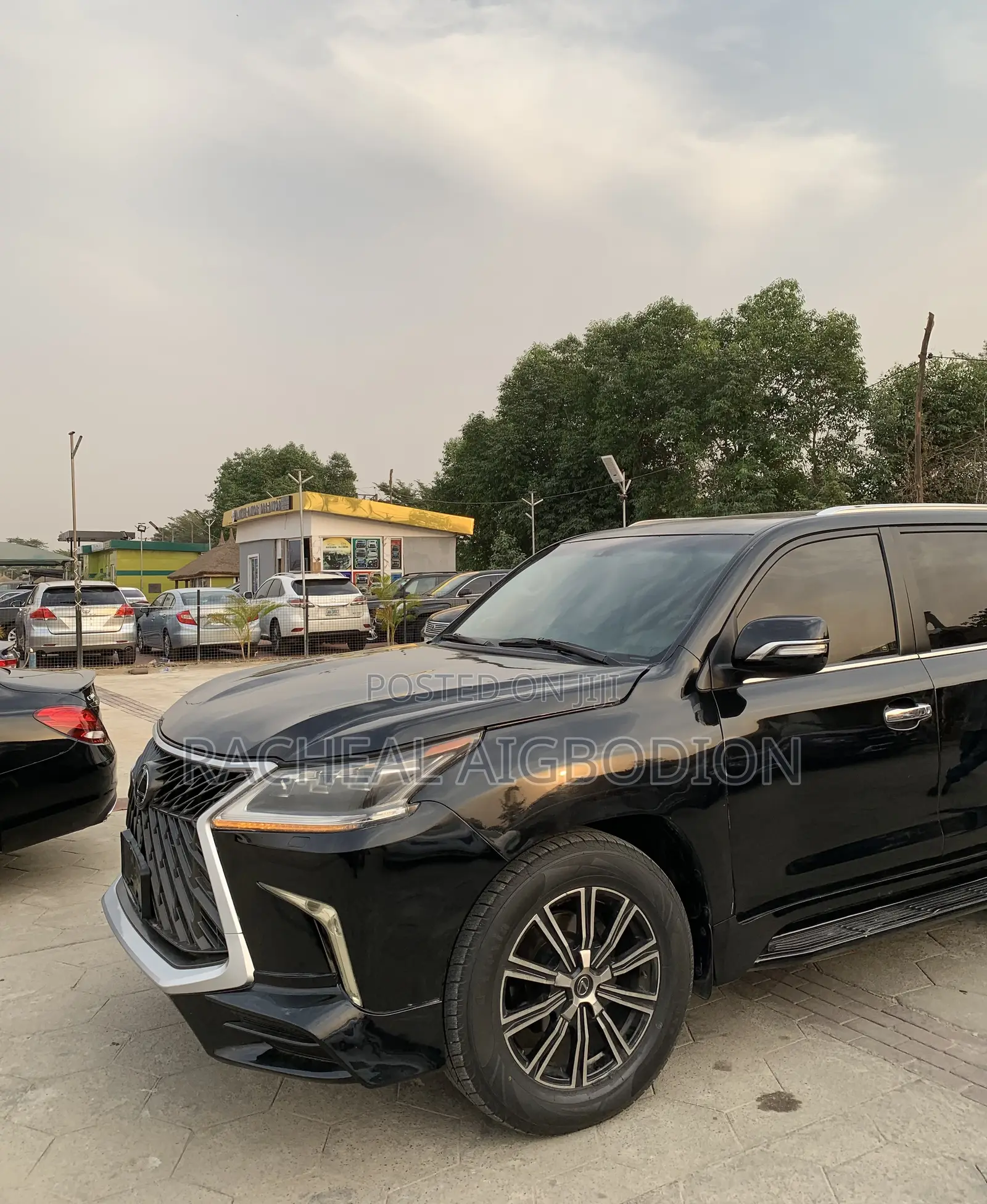 Lexus LX 570 2010 Black