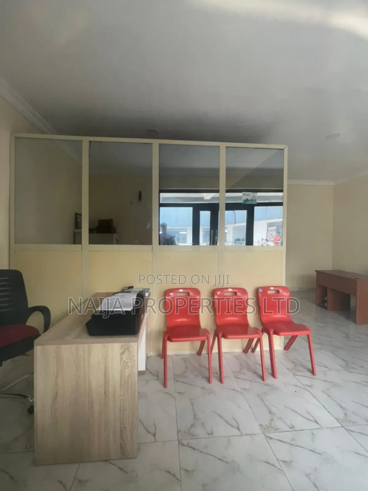 Office/Shop Space on 2nd Floor at Igboefon, Lekki for Rent