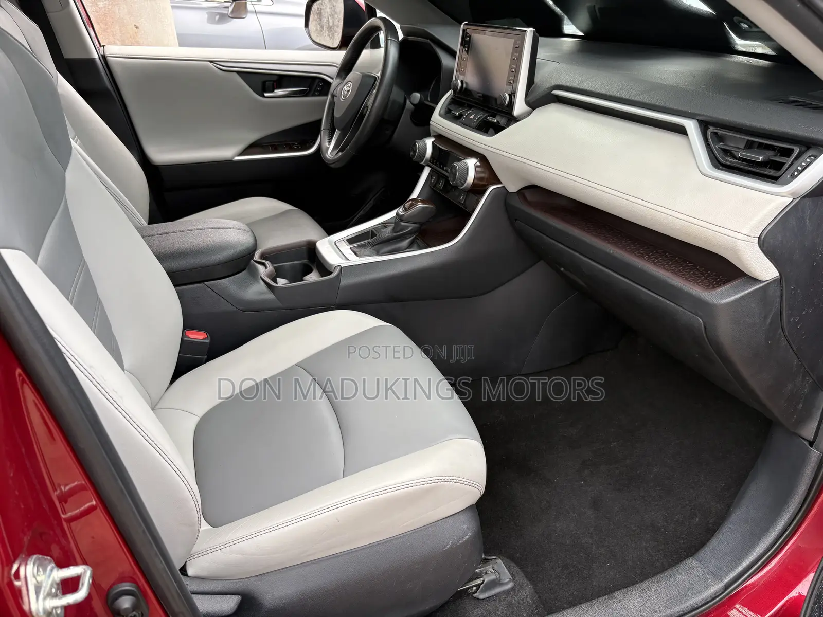 Toyota RAV4 Limited FWD 2020 Red