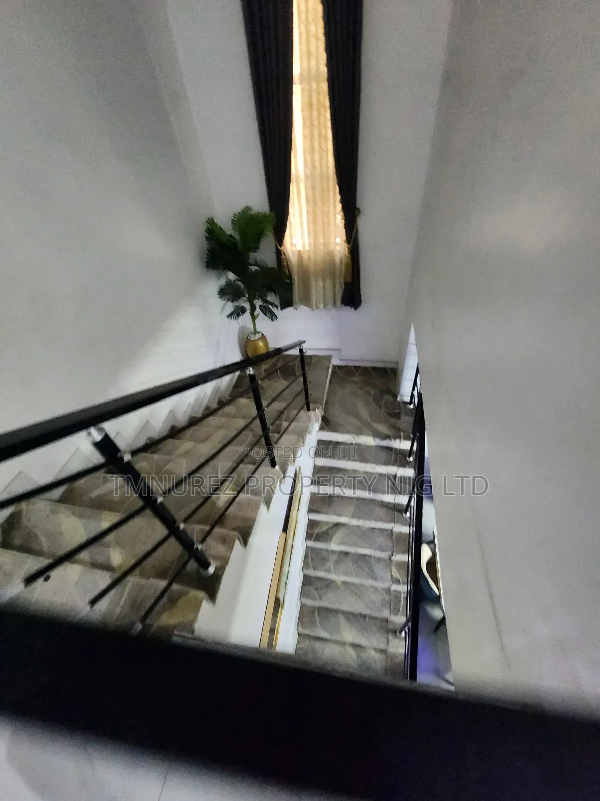 Furnished 4bdrm Duplex in Chevron for rent
