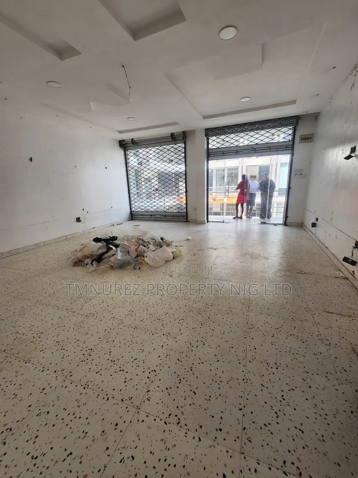 Shop for Rent at Orchard Road in a Very Busy Area