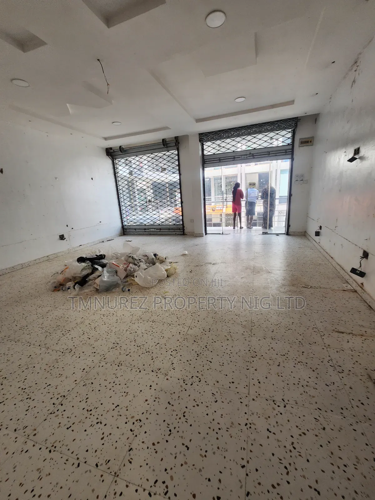 Shop for Rent at Orchard Road in a Very Busy Area