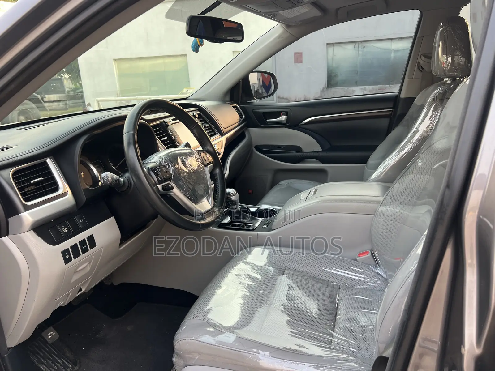 Toyota Highlander Limited 4dr SUV AWD (3.5L 6cyl 6A) 2015 Gray