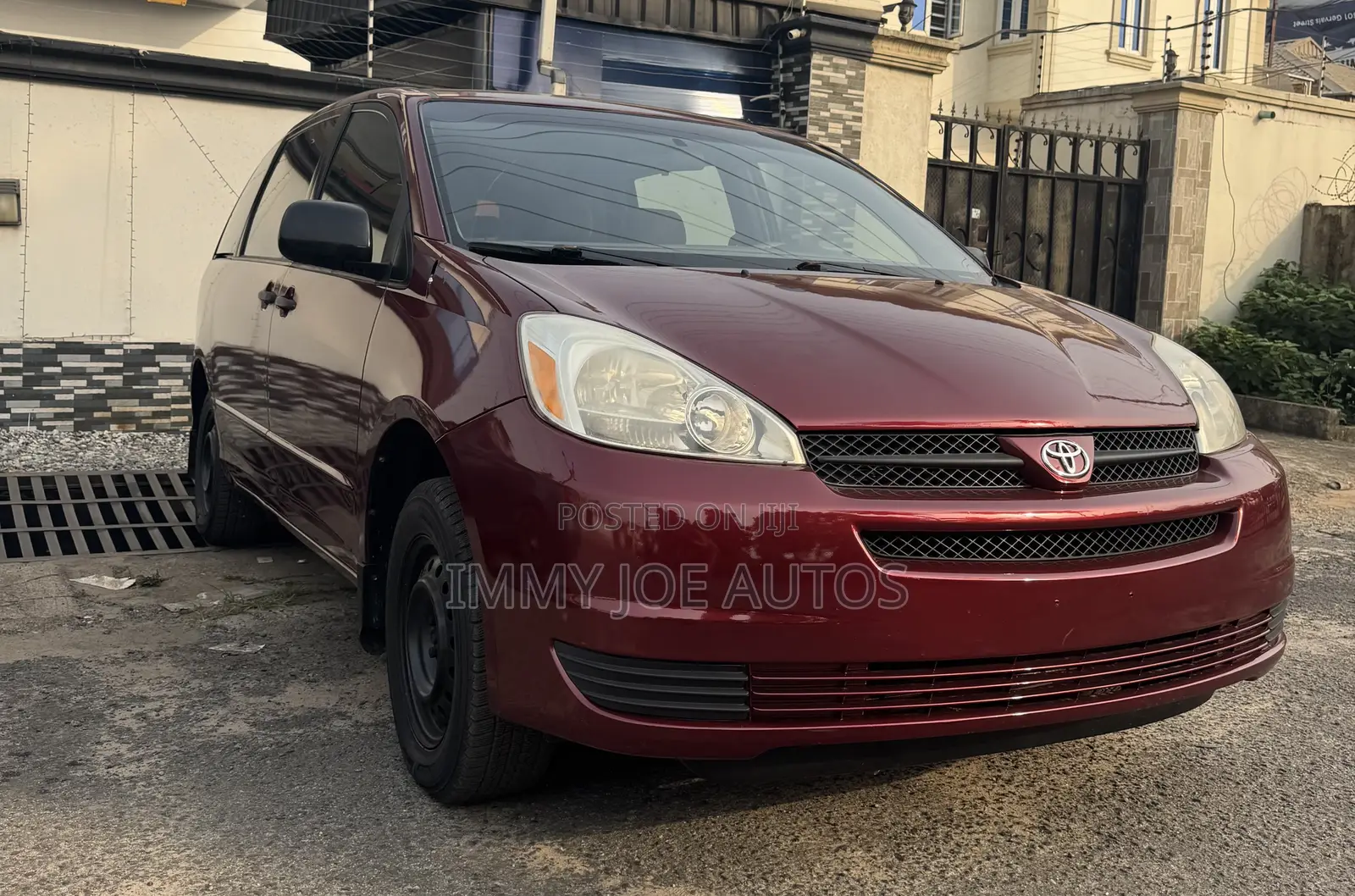 Toyota Sienna 2005 Red