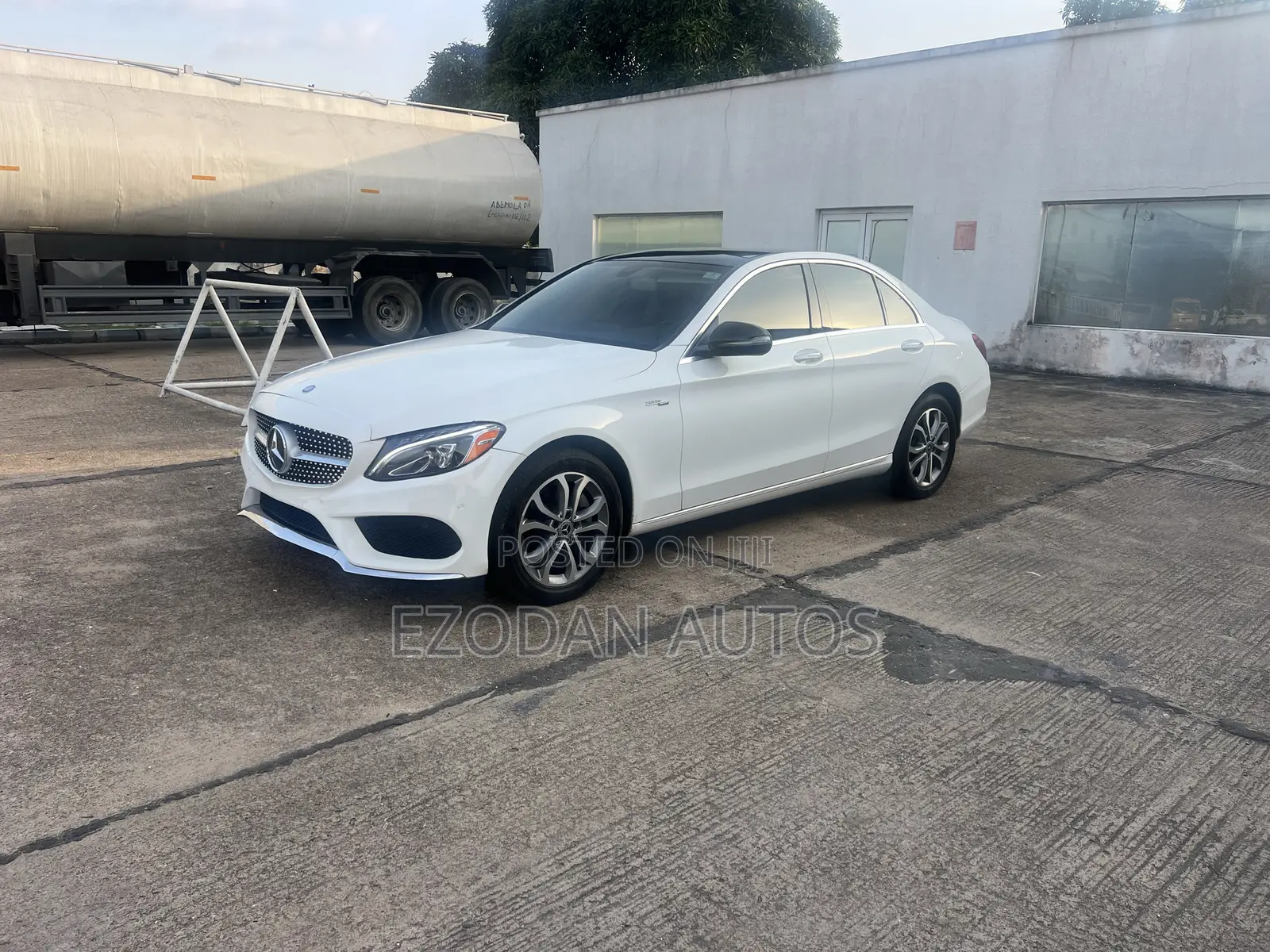 Mercedes-Benz C300 2016 White