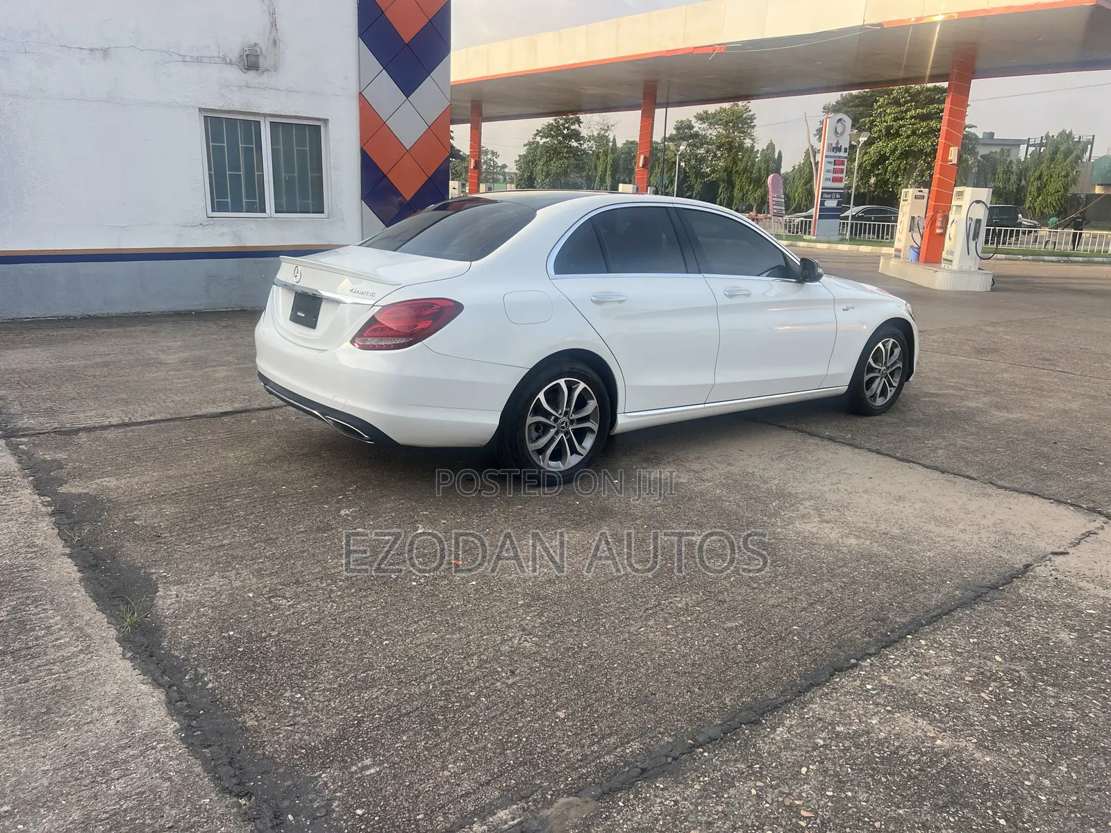 Mercedes-Benz C300 2016 White