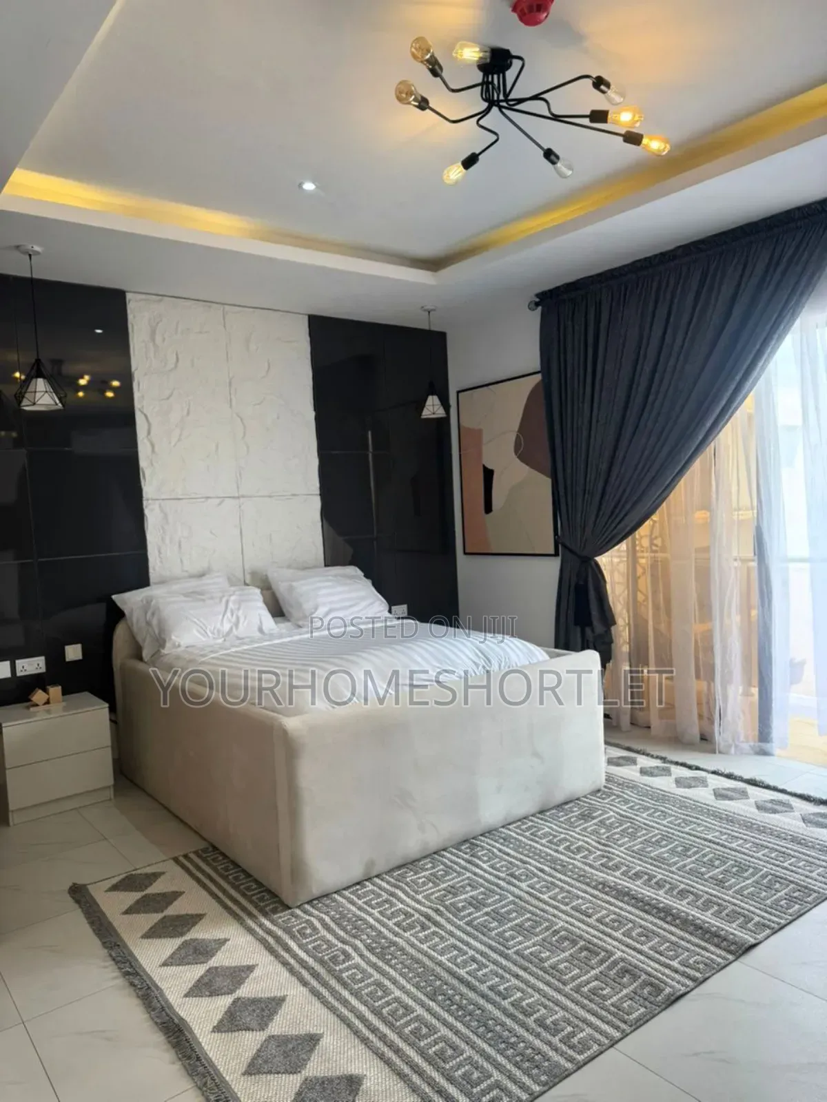 4 Bedroom Maisonette With Swimming Pool That Allows Party and Movie