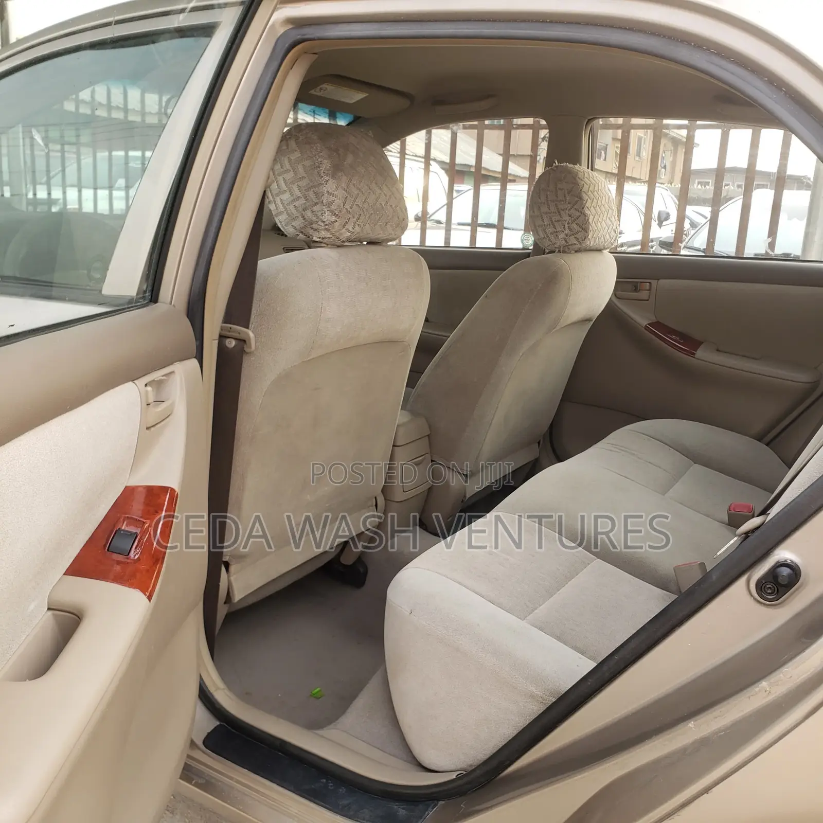 Toyota Corolla Sedan 2003 Gold