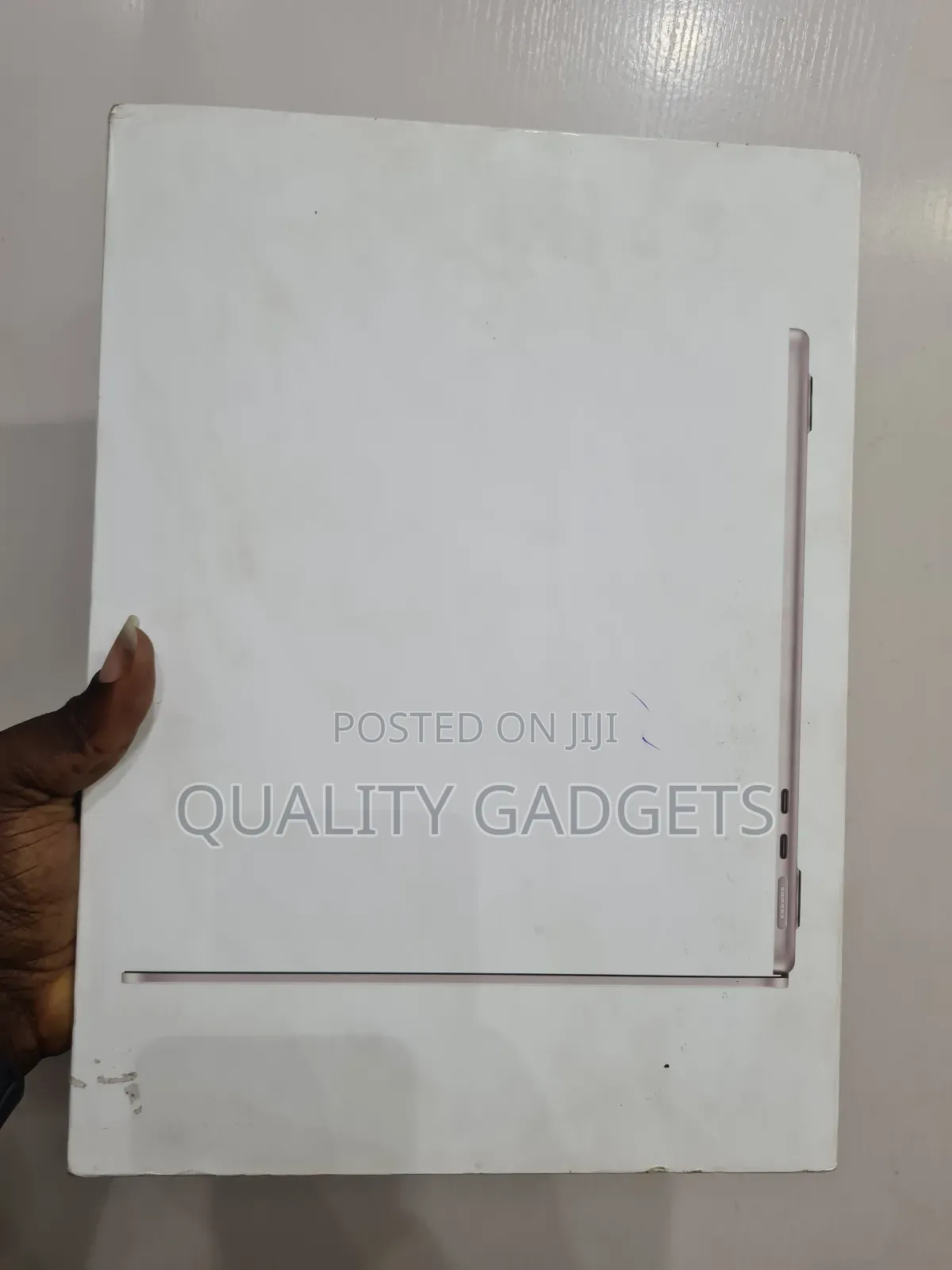 New Laptop Apple MacBook Air 2025 M4 13-inch 16GB Apple M4 SSD 256GB