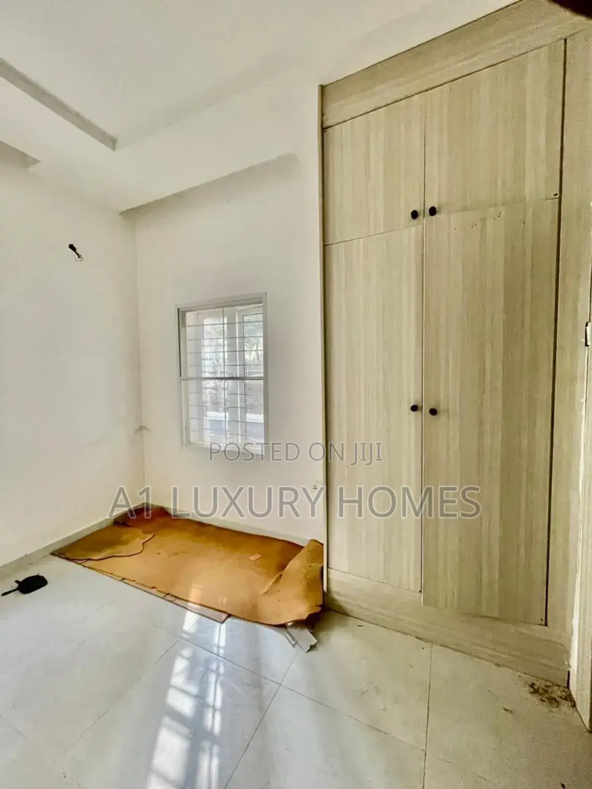 4bdrm Duplex in Idu Industrial for rent