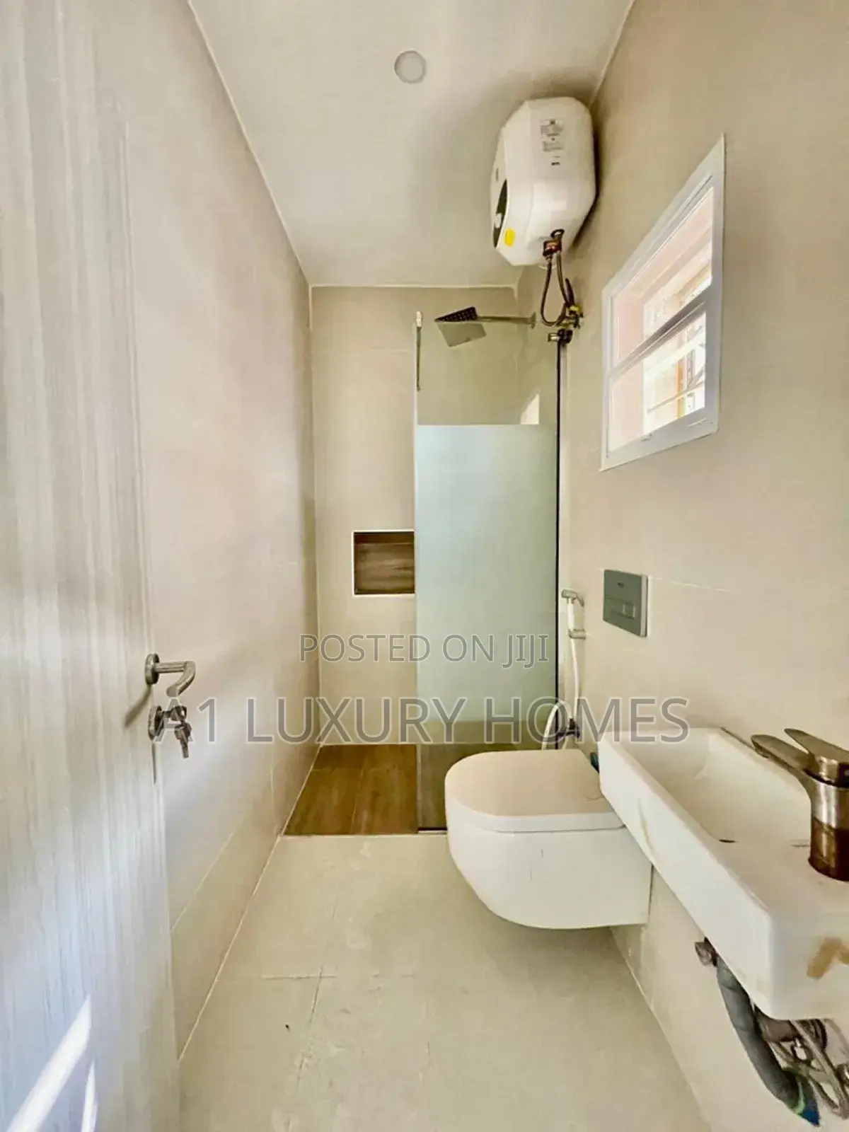 4bdrm Duplex in Idu Industrial for rent