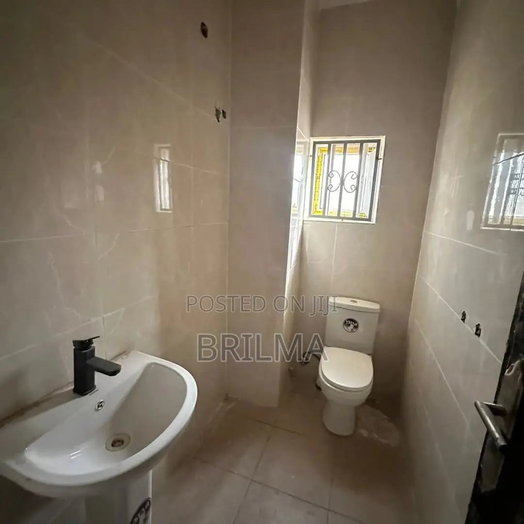 3bdrm Block of Flats in Jahi for sale