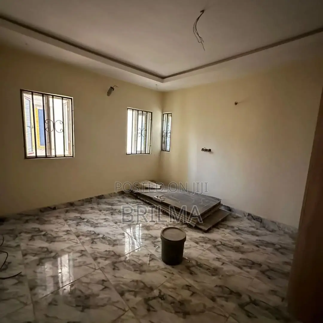 3bdrm Block of Flats in Jahi for sale