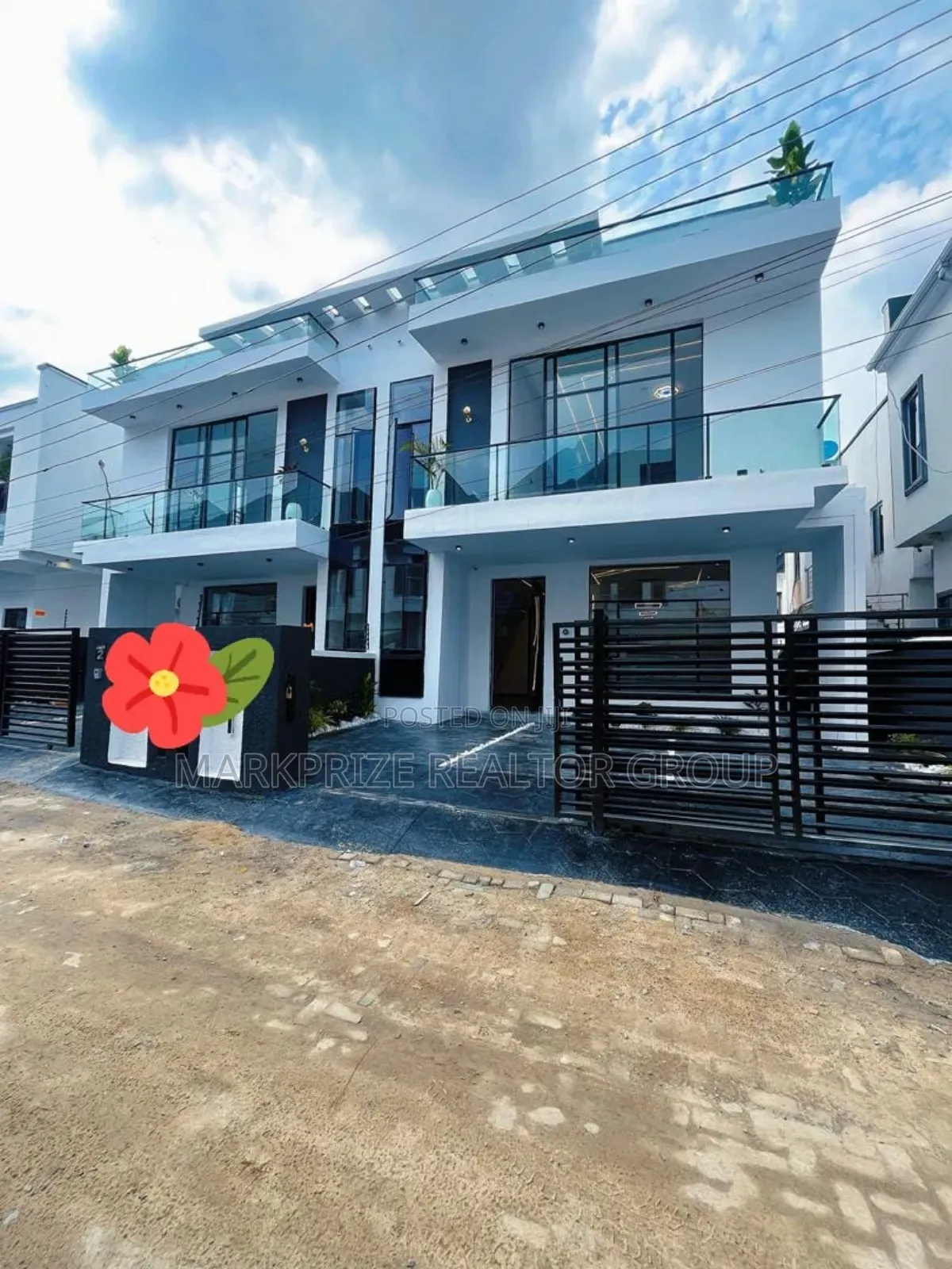 4bdrm Duplex in Ikota Gra Lekki for sale