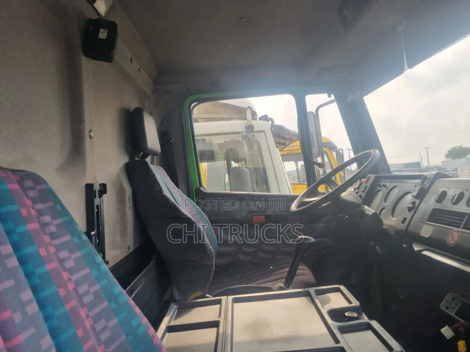 Mercedes 814 Container German Truck With Hydraulic