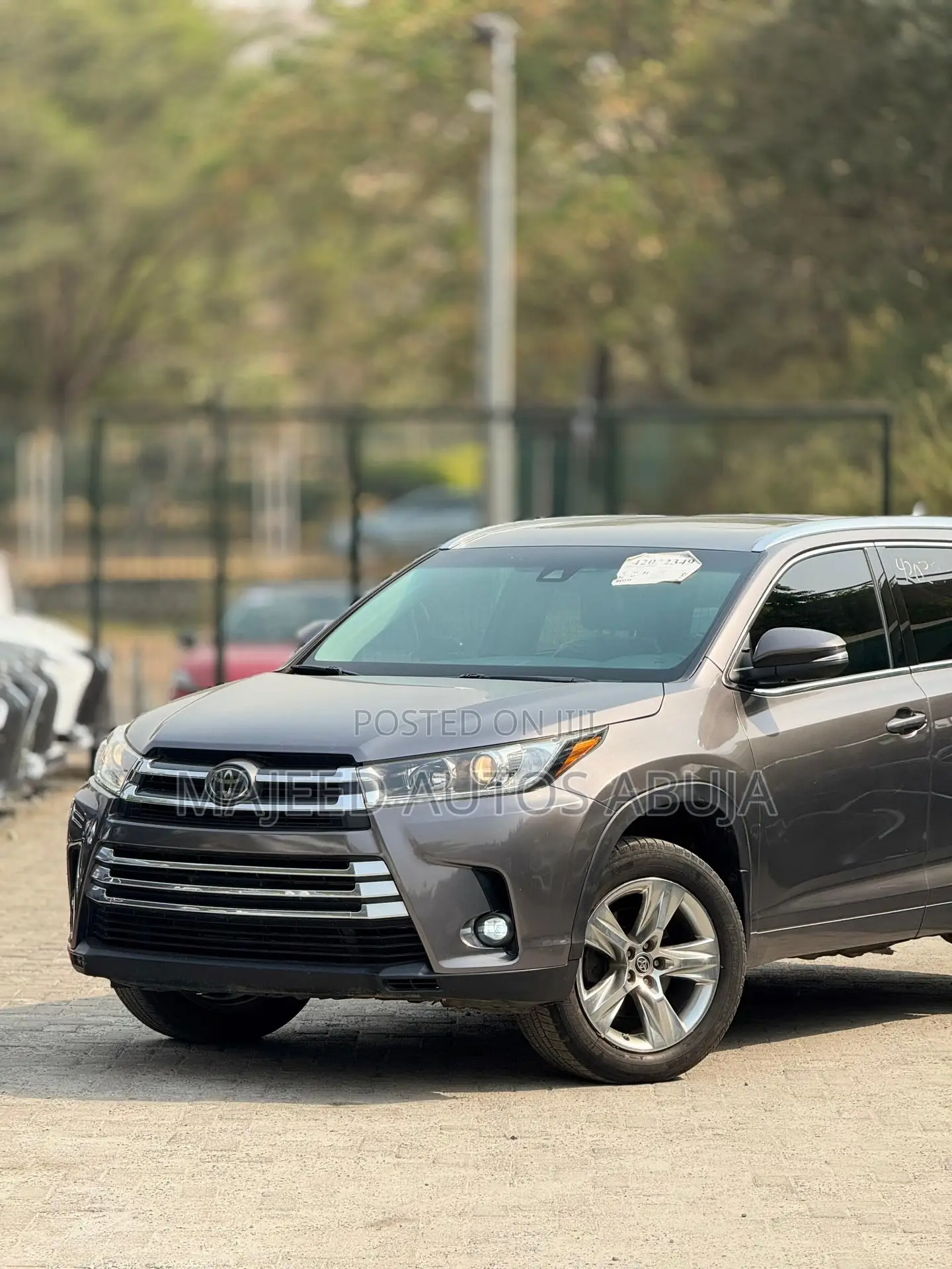Toyota Highlander Limited 2019 Brown
