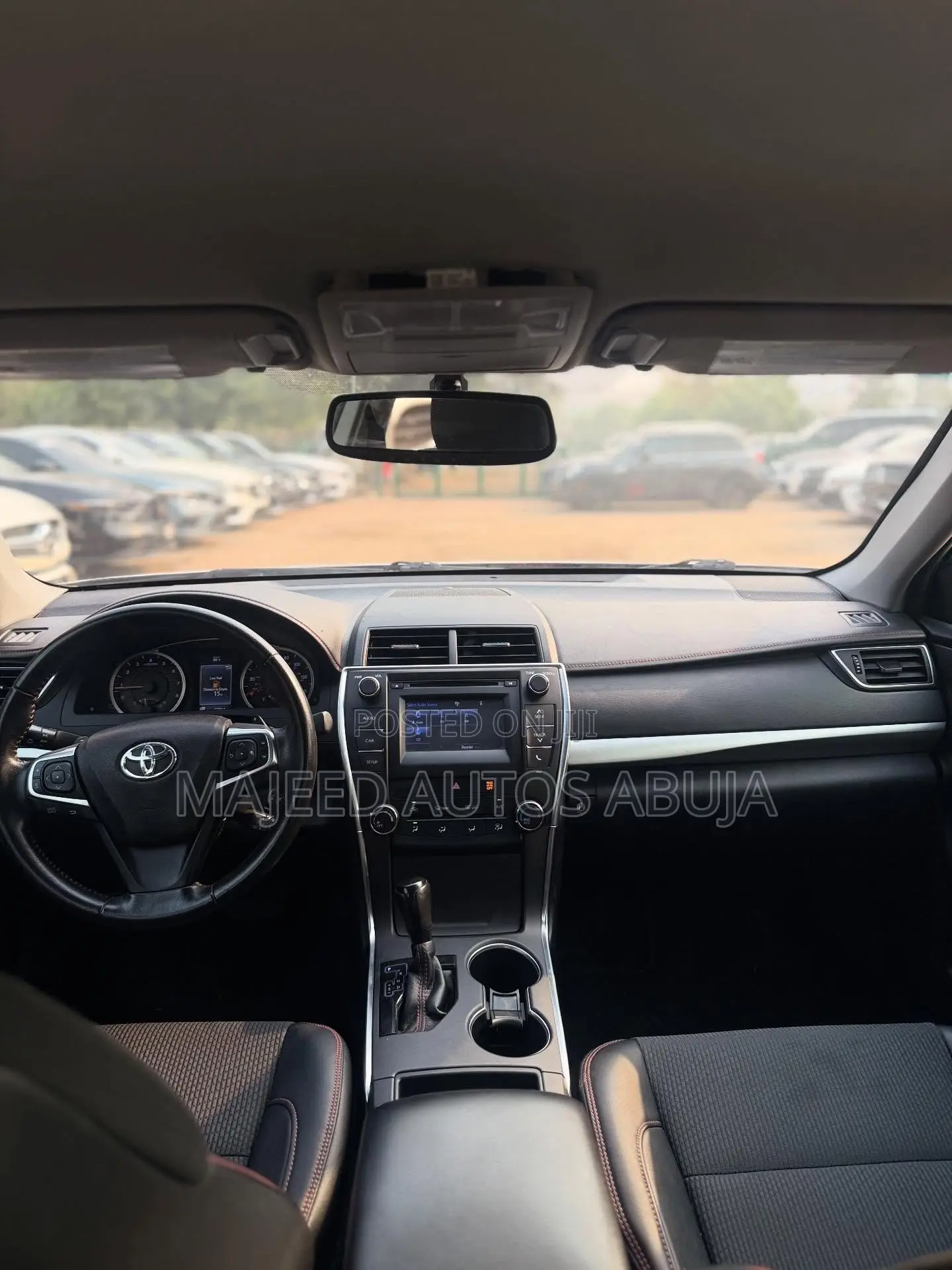 Toyota Camry SE w/Special Edition Pkg (2.5L 4cyl 6A) 2016 White