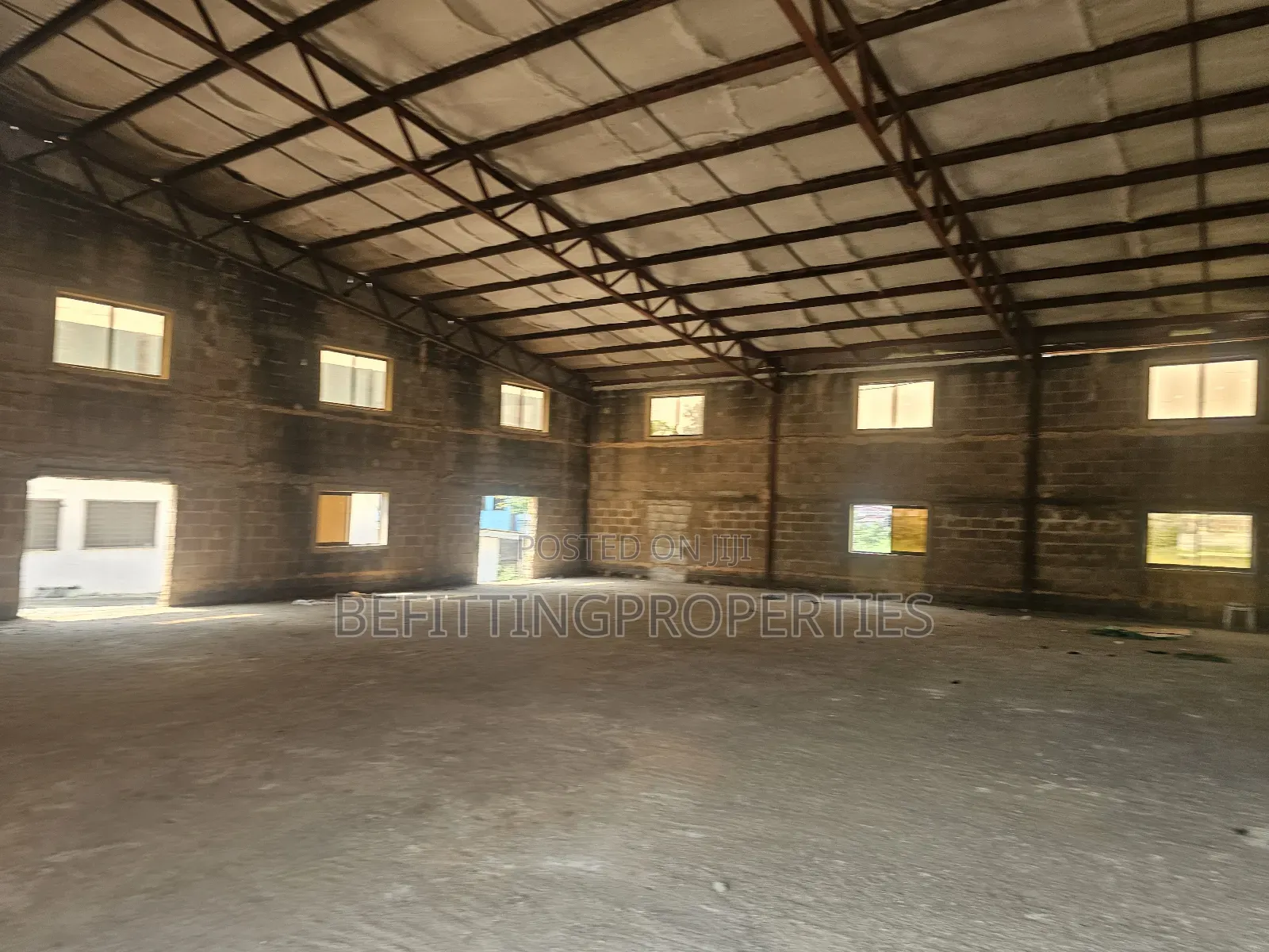 Clean 520sqm Warehouse in Ikeja for Rent