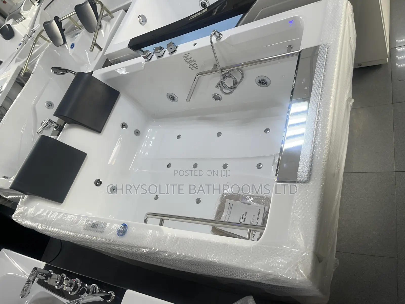 Double Hydromassage Bathtub