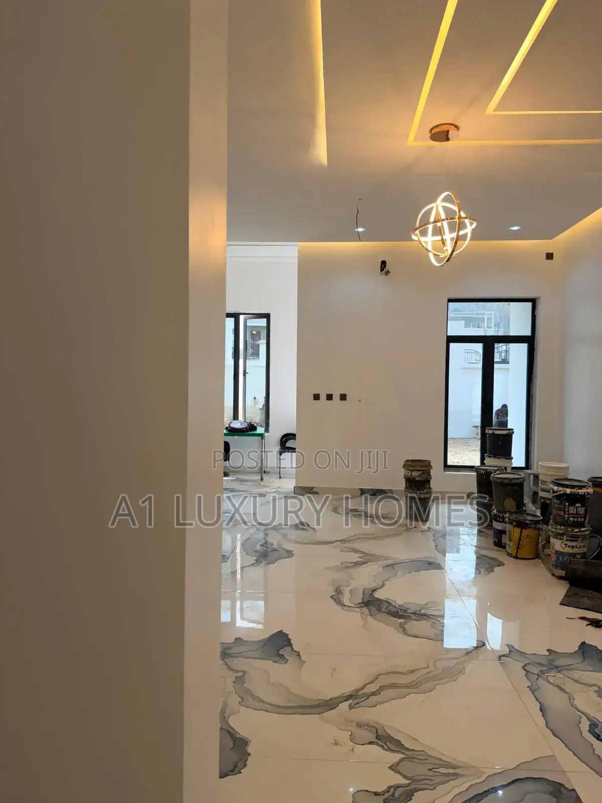 5bdrm Duplex in Guzape District for sale