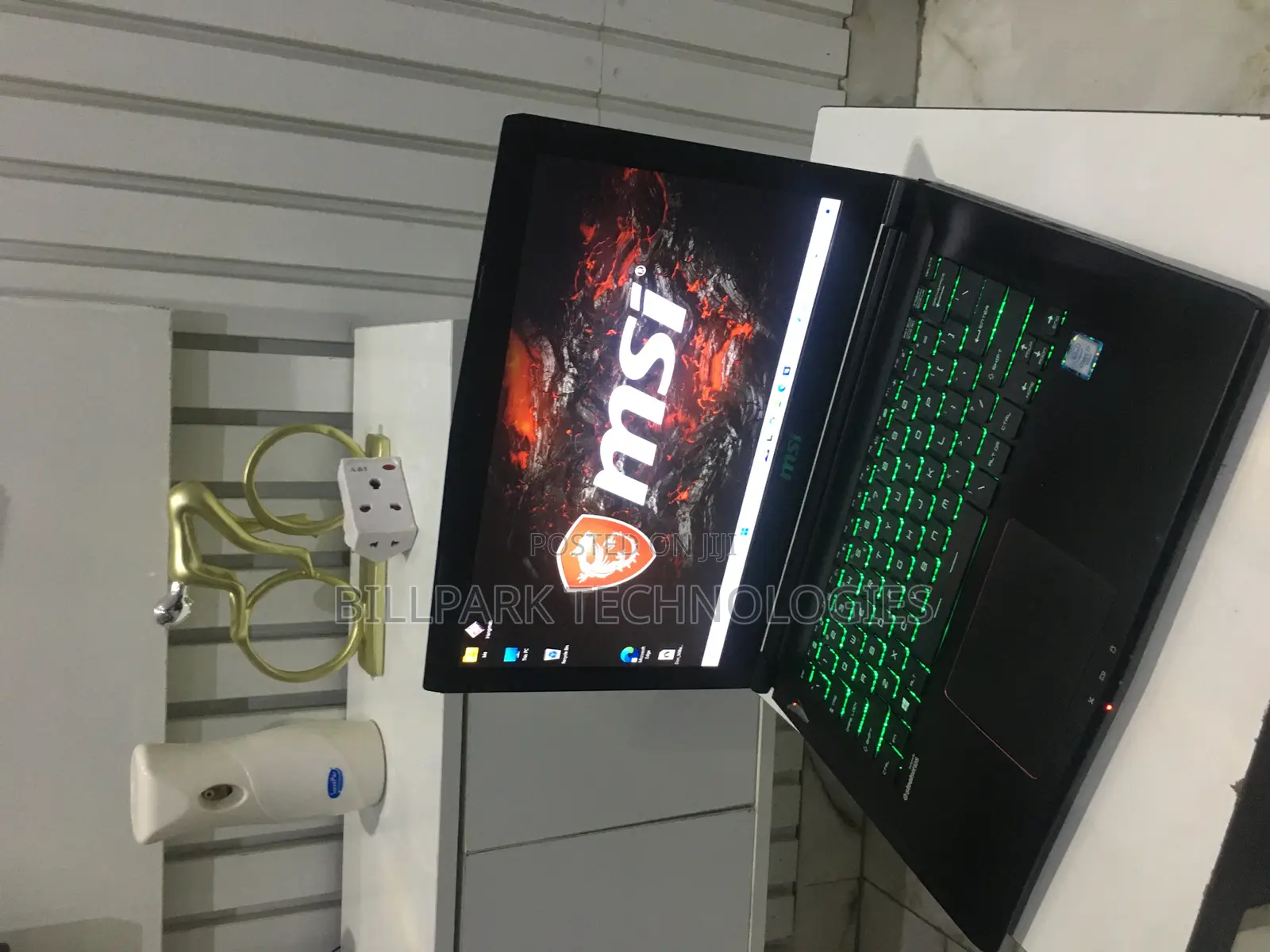 Laptop MSI 16GB Intel Core I7 HDD+SSD 256GB