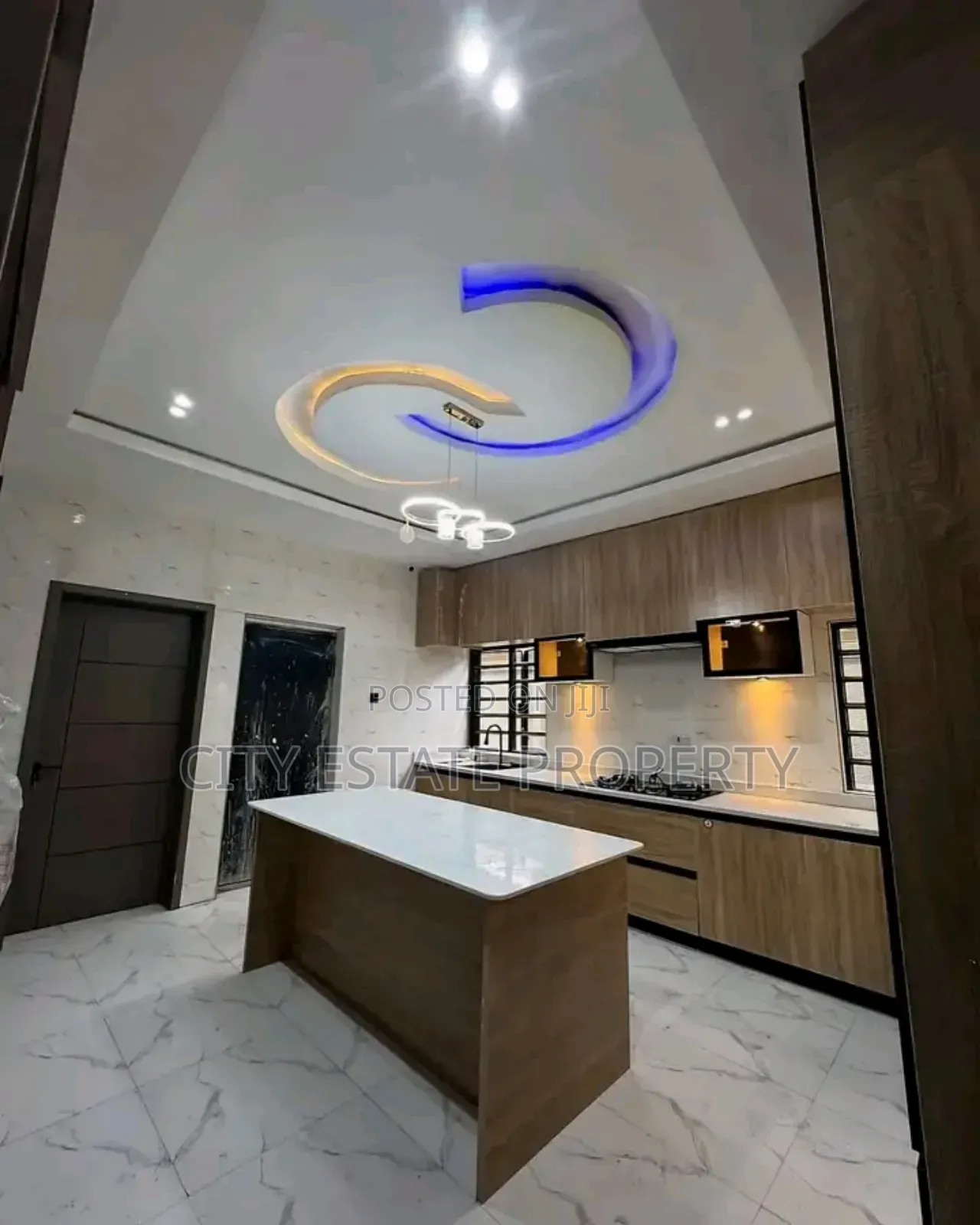 5bdrm Duplex in New Road, Port-Harcourt for sale