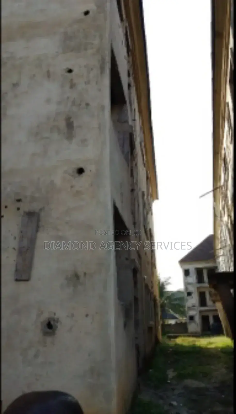 20bdrm Apartment in Nekede, Owerri for sale