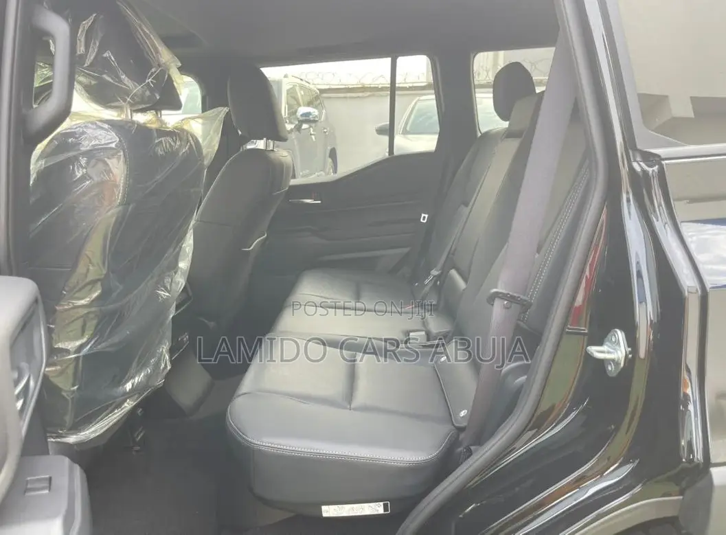 New Toyota Land Cruiser LC300 2025 Black