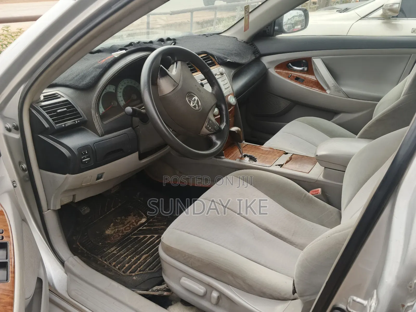 Toyota Camry 2011 Silver