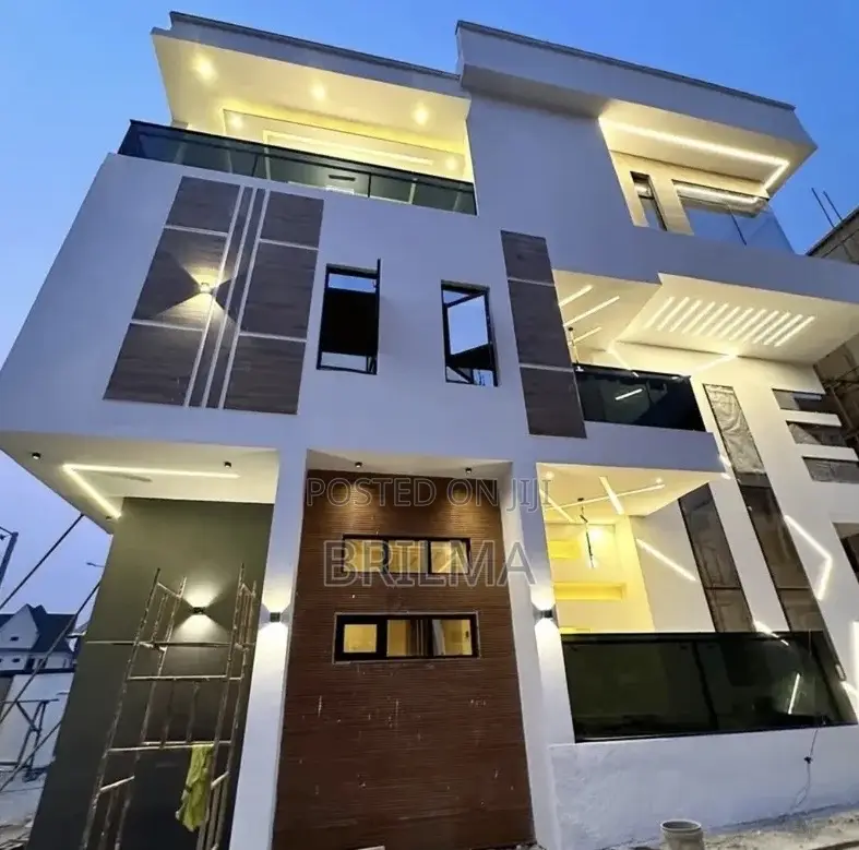7bdrm Duplex in Asokoro for sale