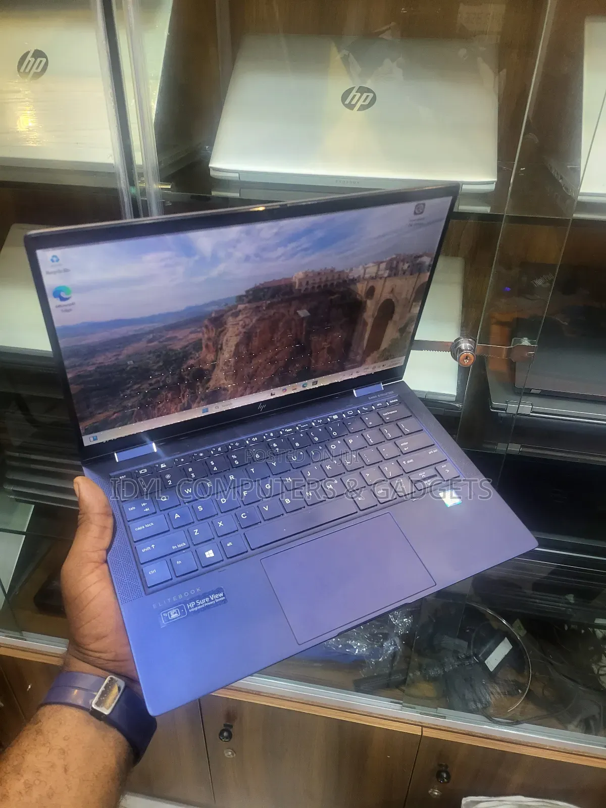 Laptop HP Dragonfly G4 16GB Intel Core I5 SSD 512GB